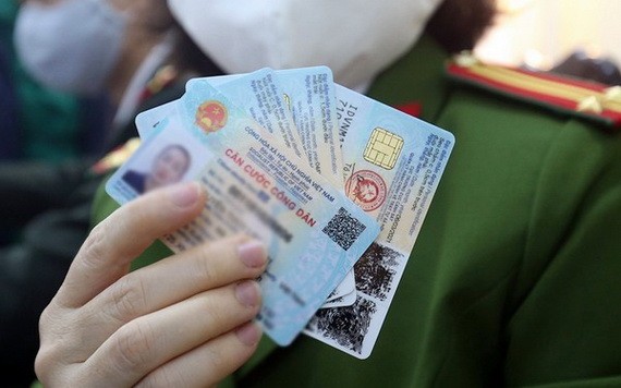 圖為芯片公民身份證。（圖源：VnE）