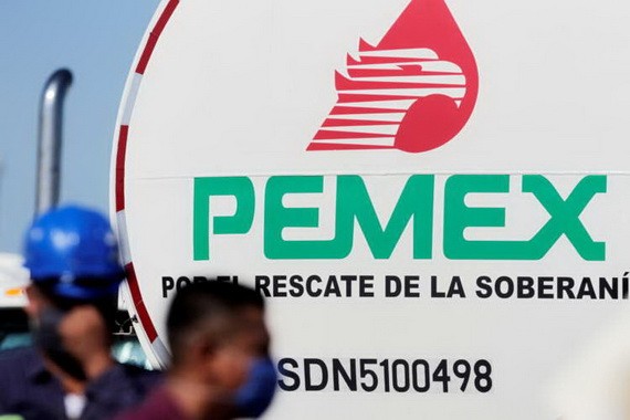 墨西哥國家石油公司(Pemex)24日宣佈，將斥資5.96億美元收購荷蘭皇家殼牌石油公司(Shell)位於美國休斯敦附近的鹿園煉油廠50%股權。（圖源：路透社）