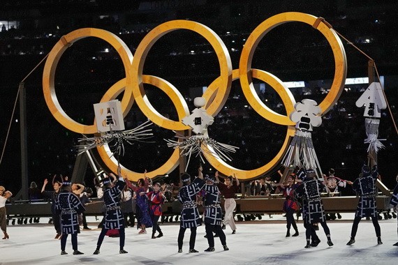 東京奧運會開幕式一景。（圖源：AP）