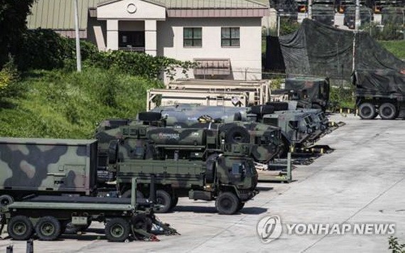 8月5日，駐韓美軍車輛整裝待發。（圖源：韓聯社）
