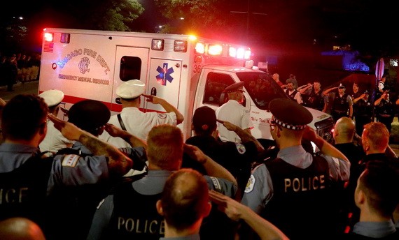 當地警方的案情通報顯示，7日晚7時起的12小時內，芝加哥發生了10餘起槍擊案，造成45人中彈、4人死亡。（圖源：互聯網）