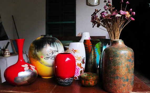夏泰村的磨漆手工藝產品豐富多樣。