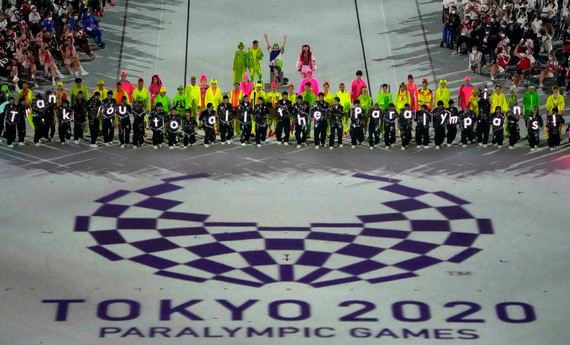 2020東京殘奧會閉幕式現場一景。（圖源：AP）