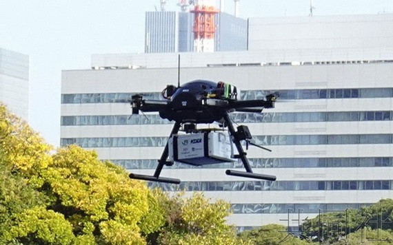 JR 東日本測試用小型無人機送餐