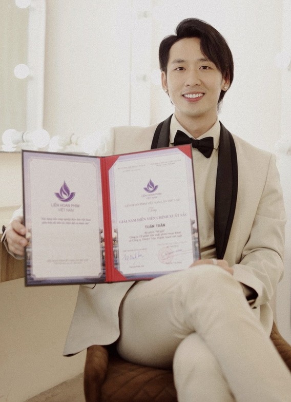 俊陳在第二十二屆越南電影節獲得的首個榮譽獎項。