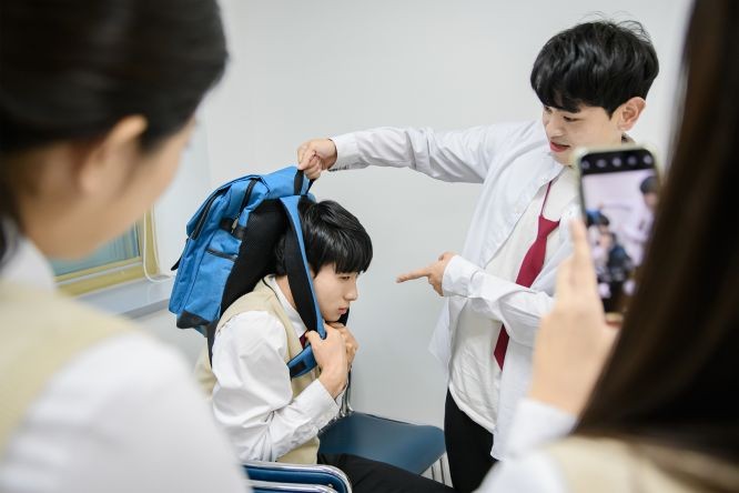 韓國校園霸凌問題嚴重，近期趨勢從肢體暴力轉變為語言、網路霸凌。（示意圖：CFP）