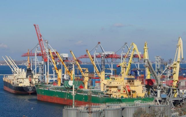 烏克蘭敖德薩市的貨運港口。（圖：路透社）