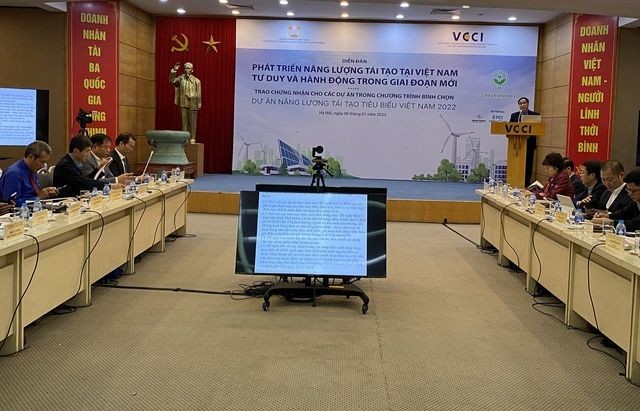 “越南可再生能源发展：新时期的思维与行动”论坛。