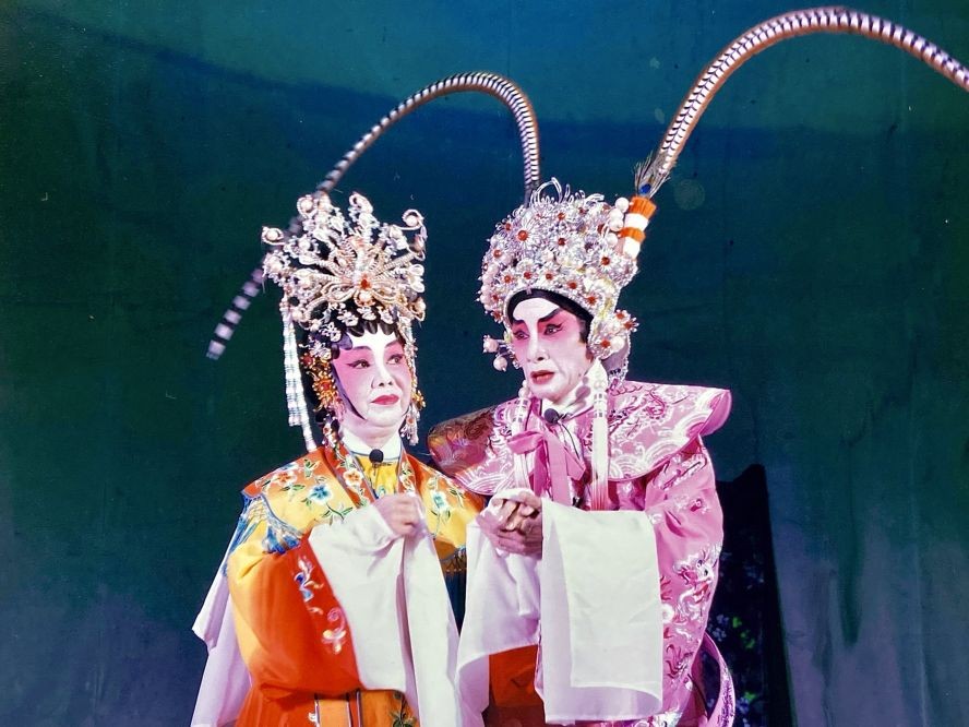 优秀艺人林振威（右）与符绮霞将携手演出。