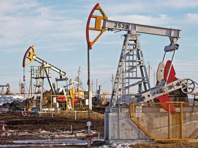 俄罗斯副总理亚历山大‧诺瓦克10日宣布，俄罗斯3月将把每日原油产量下调50万桶，减产大约5%。（示意图：互联网）