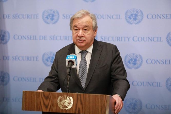 2月14日，在位于纽约的联合国总部，联合国秘书长古特雷斯发表讲话。（图：新华社）