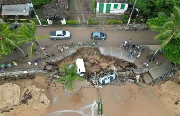 巴西圣保罗州沿海地区暴雨，洪水、土石流频发，已造成至少36人死亡。（图：路透社）