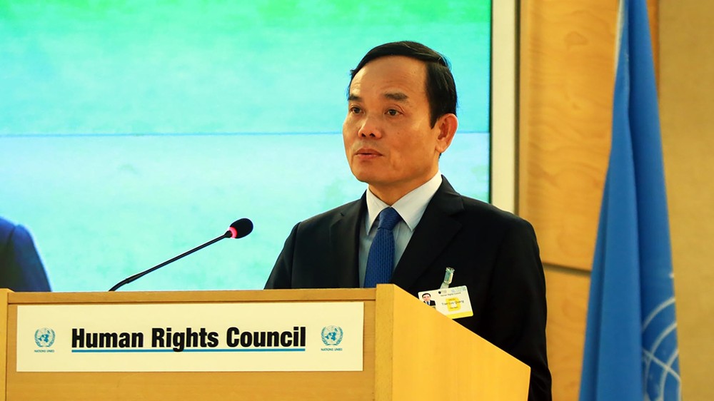 越南政府副总理陈留光在联合国人权理事会第五十二届会议上发表演讲。（图：越通社）