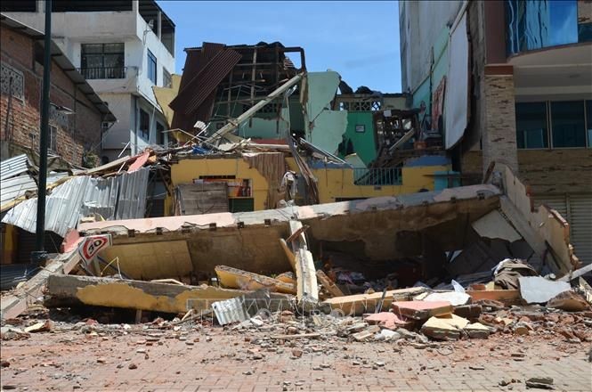 厄瓜多尔突发 6.8 级地震