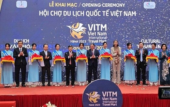 2023 年河内 VITM- 越南国际旅游展销会开幕式。（图：美安）