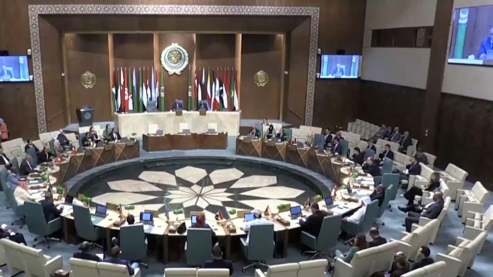 阿拉伯国家联盟在其位于埃及首都开罗的总部16日中午召开紧急会议。（图：视频截图）