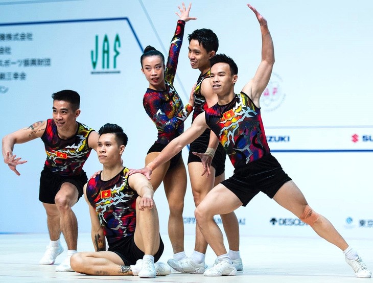 越南队在本年度铃木杯 健美操世界杯得１金２银２铜