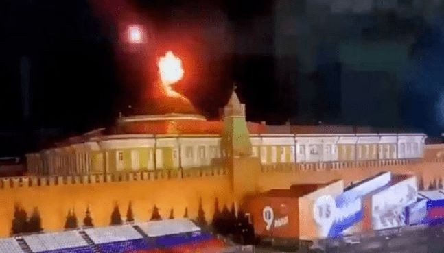 无人机袭击克里姆林宫。（图：视频截图）