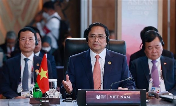 越南政府总理范明政在东盟峰会发表讲话。（图：越通社）