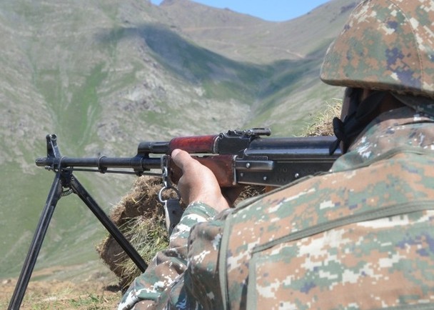 亚美尼亚指控阿塞拜疆部队率先开火。图为亚美尼亚士兵。（图：互联网）