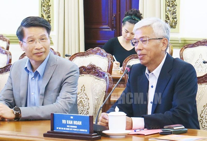 香港投资商关注越南高新技术领域