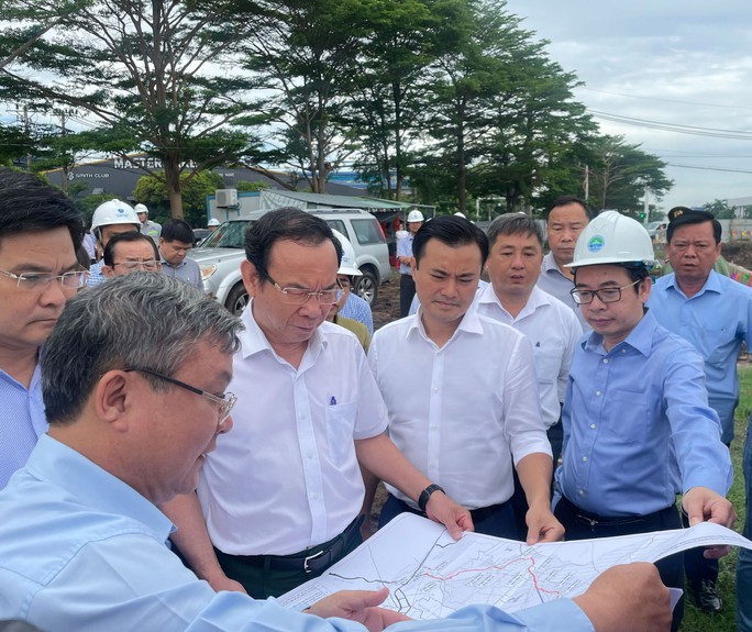项目监察会上，市委书记阮文年要求各单位致力开展项目，以能够在2025年4月30日之际竣工。