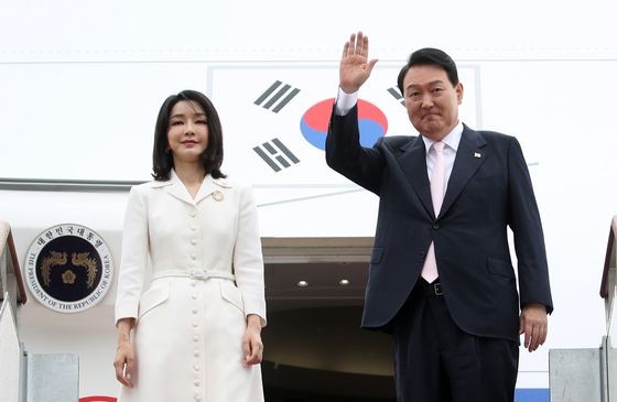大韩民国总统尹锡悦偕夫人从本月22至24日对越南进行国事访问。（图：韩联社）