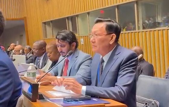 越南国内安全局局长范玉越少将出席由联合国在美国纽约举行的各国反恐力量首脑峰会。（图：公安部）