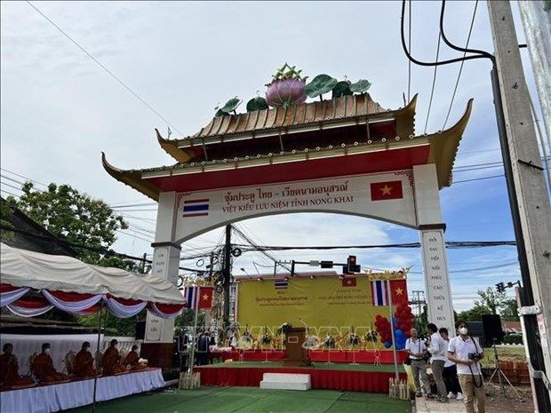 泰国首个越南门牌坊落成。（图：越通社）