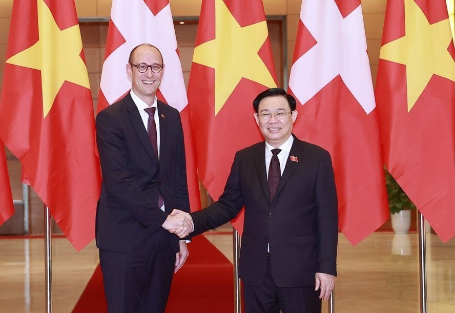 越南与瑞士国会加强合作