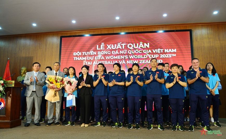 越南女足队出征 2023年女足世界
