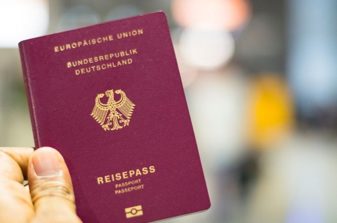 图为德国护照。（图：互联网）