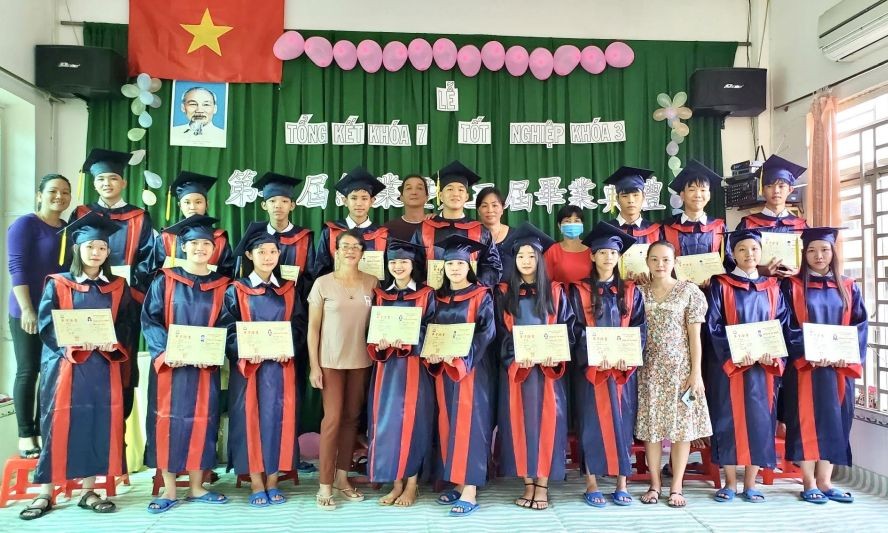 树人学校举行毕业典礼。