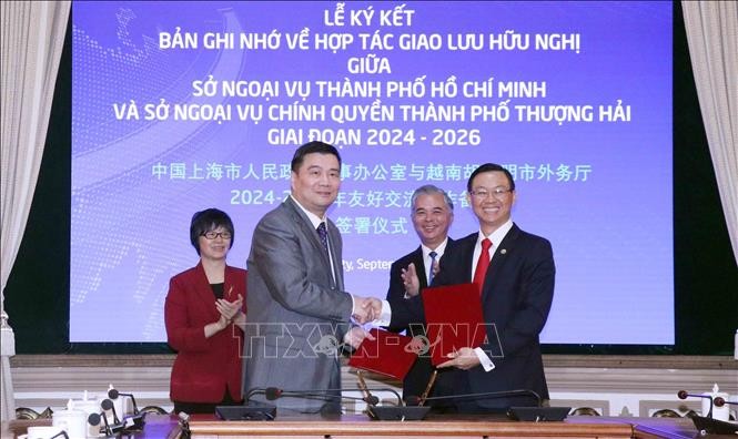 市外务厅与中国上海外务厅签署合作备忘录