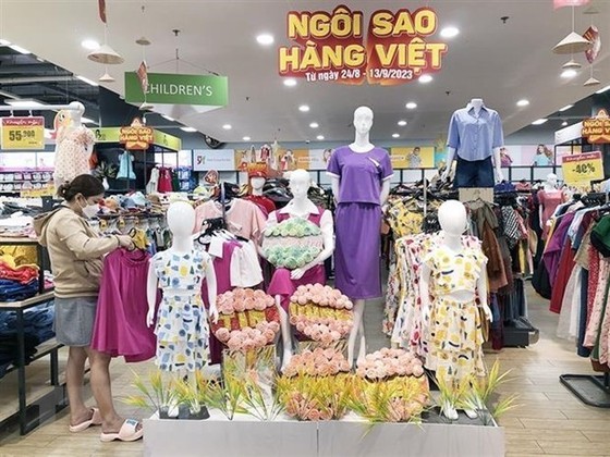 Saigon Co.op旗下零售系统设计“国货之星”计划的商品展销区。