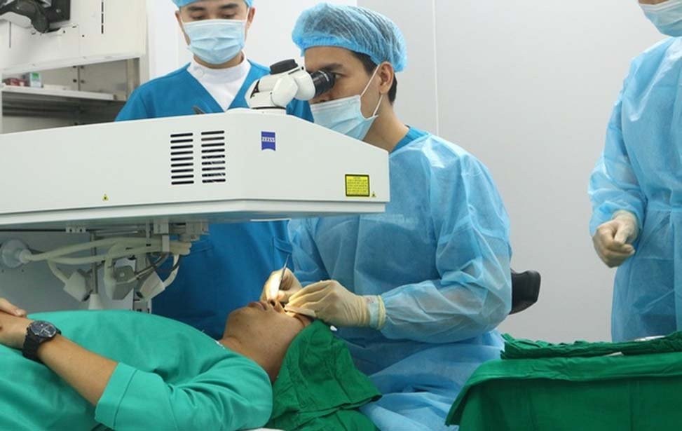 6岁以上的近视眼手术病人将不获享医保制度。