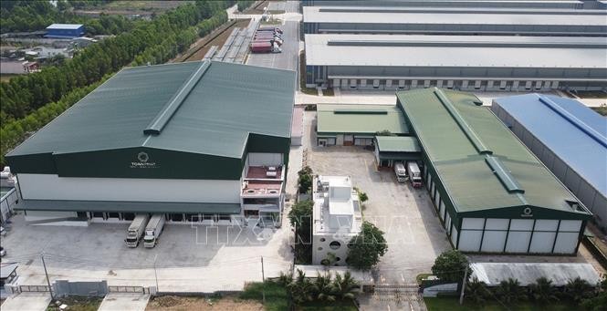 隆安省滨沥县富安盛工业区的全发集团冷藏和辐照工厂全景。