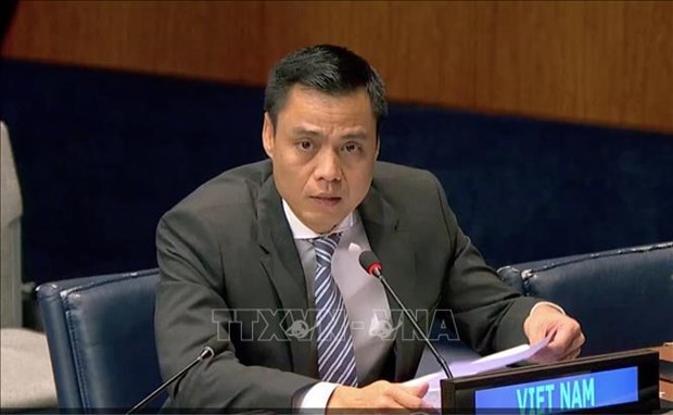 越南常驻联合国代表团团长邓黄江大使代表东盟发言，重申东盟支持国际社会实现无核武器世界的努力。（图：越通社）