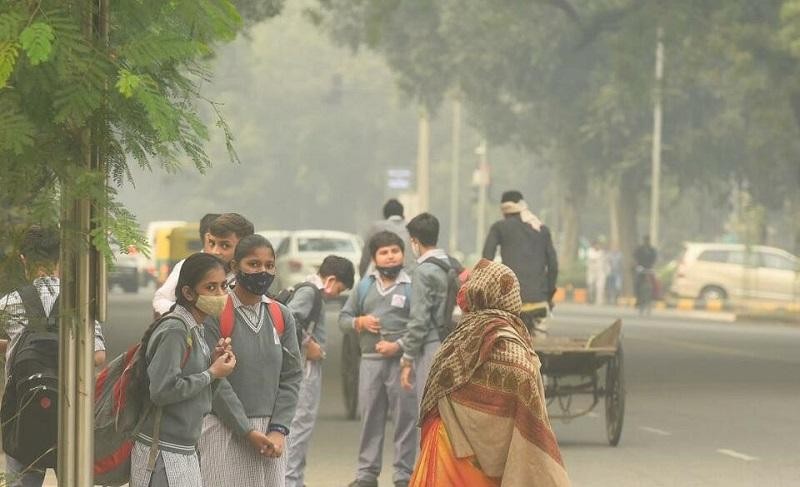 印度首都新德里教育局局长阿迪希·辛格5日在社交媒体宣布上述消息。她补充说，对6至12年级的中学生，学校可以选择转为线上教学。（图：新华社）