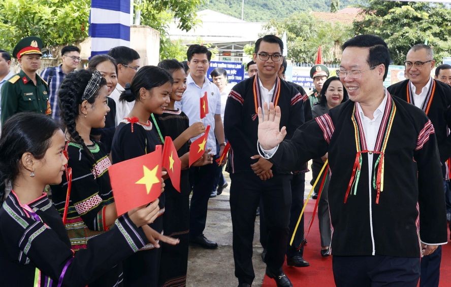 国家主席参与全民大团结盛会