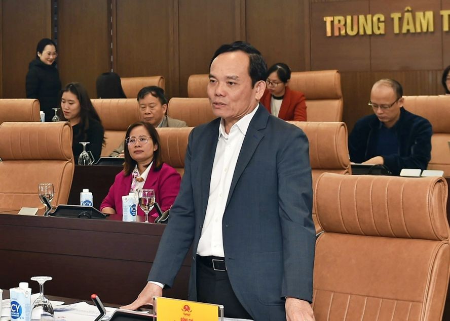 政府副总理陈留光在会上发表讲话。（图：VGP）