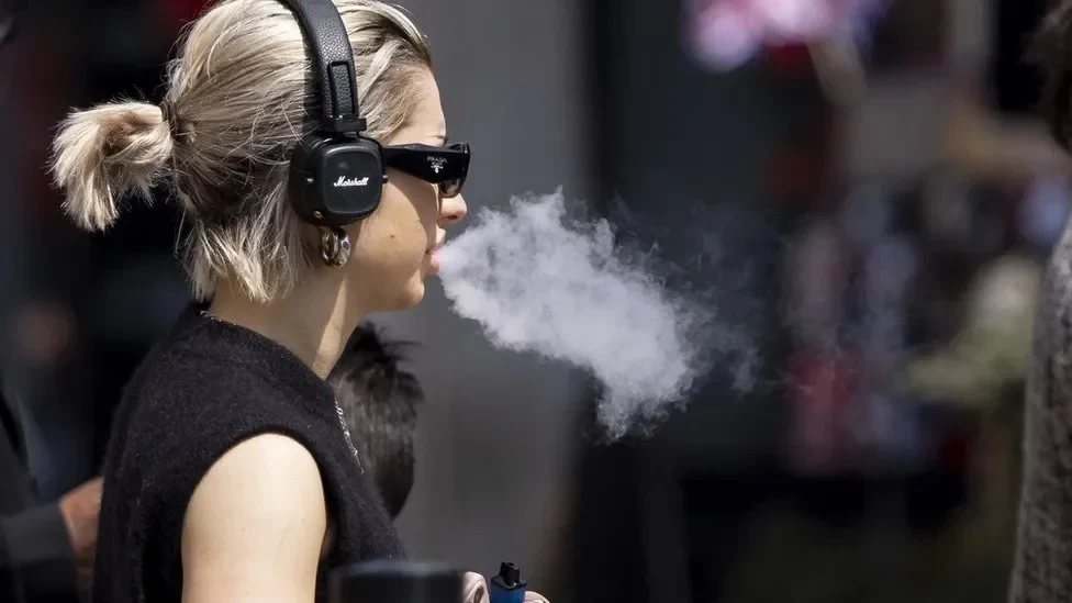 澳大利亚政府的一份声明中称，大约七分之一的14岁至17岁儿童使用电子烟。（示意图：EPA）
