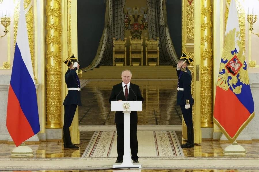 俄罗斯总统普京当地时间4日，在莫斯科克里姆林宫接受21国新任驻俄大使递交国书仪式上致辞。（图：Sputnik） 