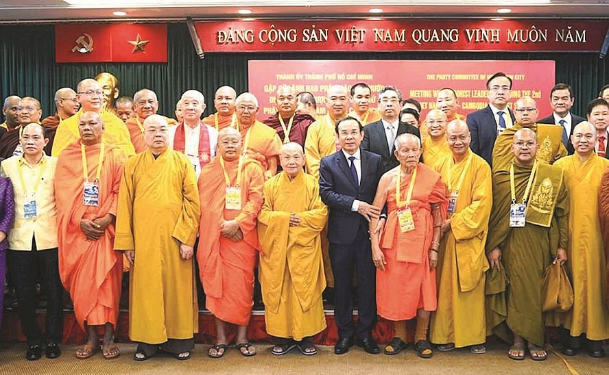 市委书记接见越-老-柬佛教领导