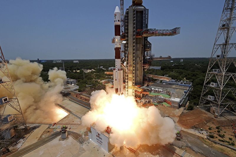 当地时间2023年9月2日，印度“日地L1点太阳”号探测器发射升空。（图：Getty Images）
