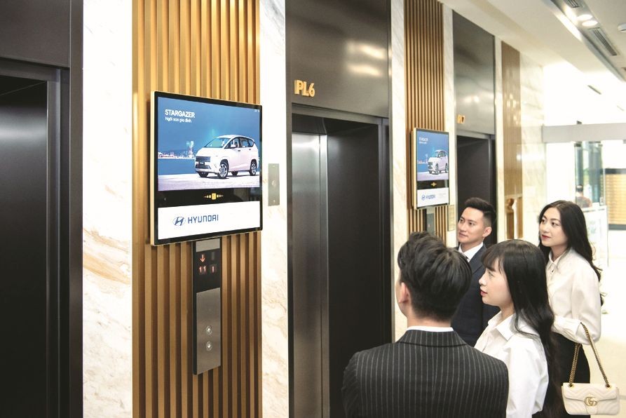 专家和企业眼中的楼宇电梯媒体