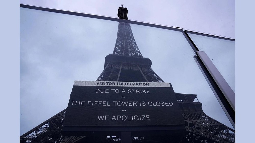  由于员工罢工，法国巴黎铁塔暂停接待游客。（图：AP）