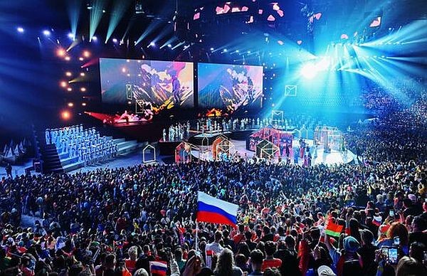 俄罗斯2024年世界青年联欢节开幕式一隅。（图：Sputnik）