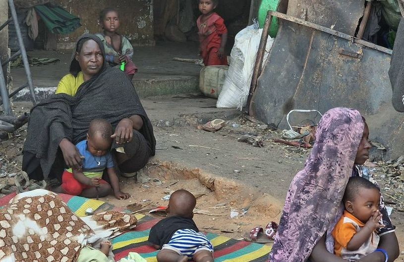 苏丹西达尔富尔，冲突导致的离失所妇女和儿童。（图：联合国）