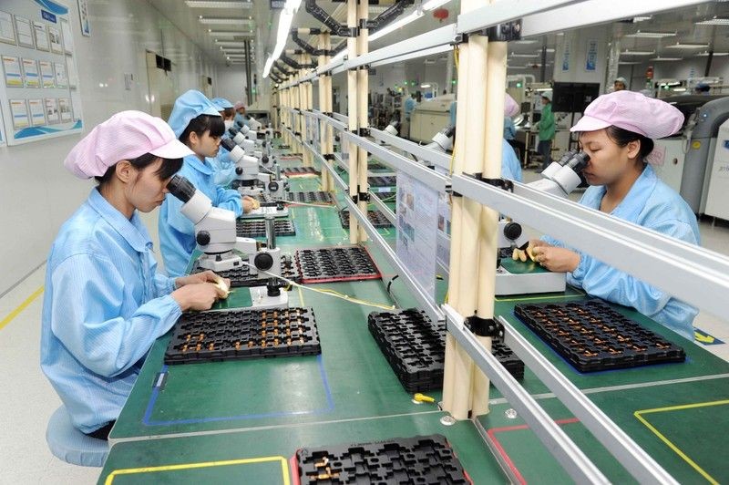 在越南投资的一家半导体公司生产线。（图：邓明）